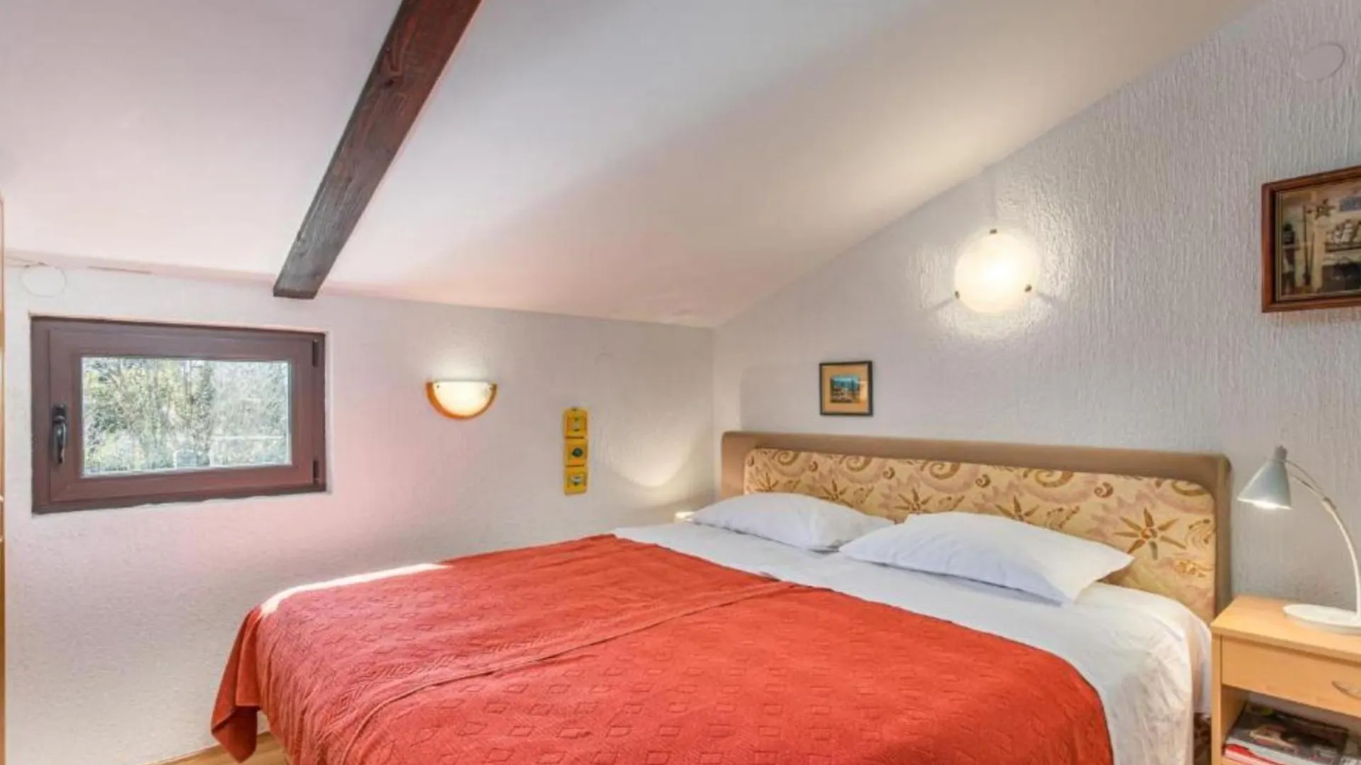 Apartments Villa Mirna Njivice Croatia