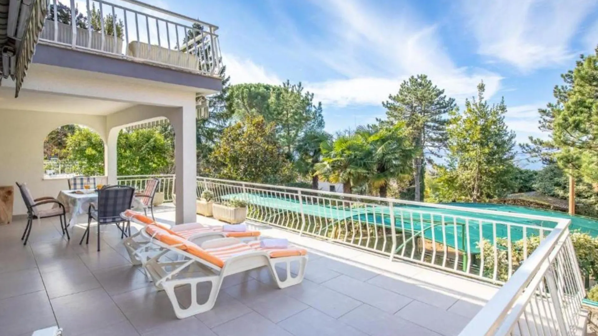 Apartments Villa Mirna Njivice